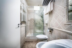 Varese Hotel