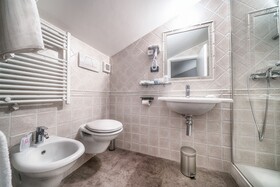 Varese Hotel
