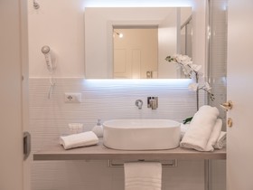 Vatican Palace Suites By Premium Suites Collection