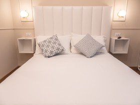 Vatican Palace Suites By Premium Suites Collection