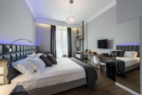 Z-Arch Suites