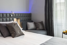 Z-Arch Suites