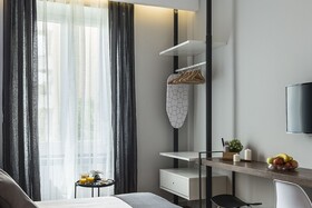 Z-Arch Suites