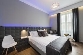 Z-Arch Suites