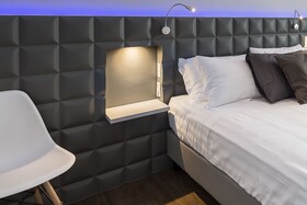 Z-Arch Suites