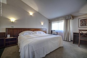 Arli Hotel Business & Wellness
