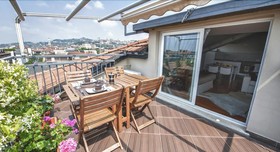 Cute & Cozy Terrace
