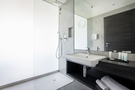 Life Hotel