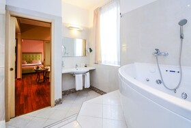 Hotel Master