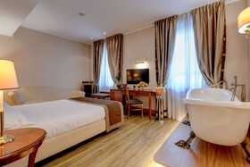 Hotel Master