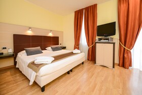 Hotel Master