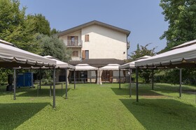 Villa & Garden