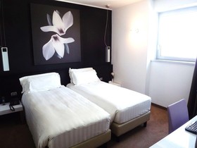 For You Hotel