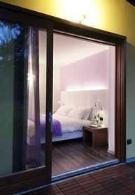Bed & Garden