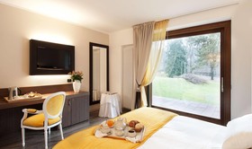 Bed & Garden