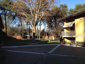 Bed & Garden