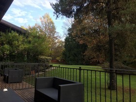 Bed & Garden