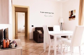 HQ Aparthotel Milano Inn - Smart Suites