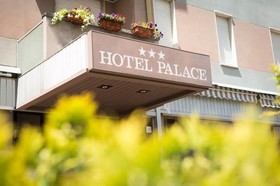 Palace Crema