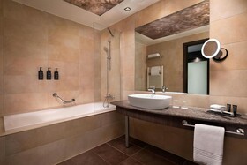 Sheraton Milan Malpensa Airport Hotel & Conference Centre