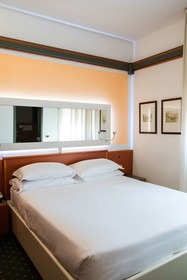 Jet Hotel, Sure Hotel Collection by Best Western