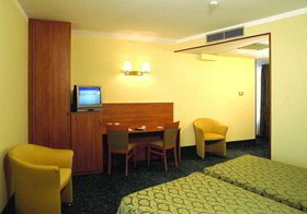 Hotel Re