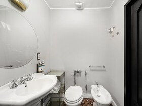 Adore Rooms & Apartments