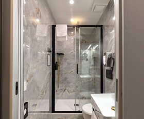 AH - Duomo Signature