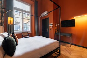 Couper Castello Milano