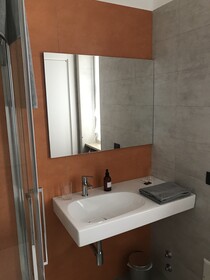 Feel at Home Apartments & Rooms