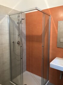 Feel at Home Apartments & Rooms