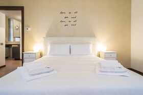 Hemeras Boutique House Bollo