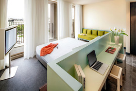 GLAM Hotel