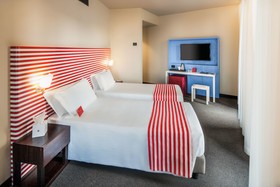 GLAM Hotel
