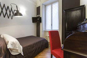 Household - Settembrini 17
