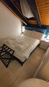 Mercanti Attic Version