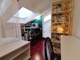 Mercanti Attic Version