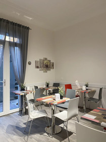 Newtown Hotel - Hostel