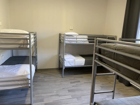 Newtown Hotel - Hostel