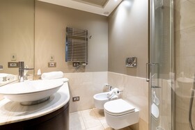 NJ Hotels & Apartments San Pietro all’Orto 6