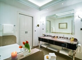 Palazzo Parigi Hotel Grand Spa