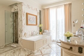 Palazzo Parigi Hotel Grand Spa