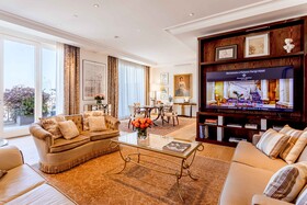 Palazzo Parigi Hotel Grand Spa