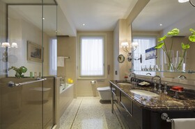 Palazzo Parigi Hotel Grand Spa