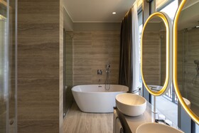 Rosa Grand Milano