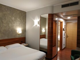 Sure Hotel Collection by Best Western Hotel Mirage