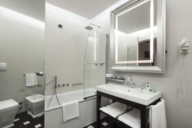 UNAHOTELS Cusani Milano