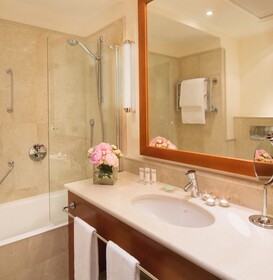 Starhotels Grand Milan