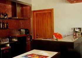 Orange Motel
