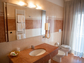 Dipendenza Hotel Londra